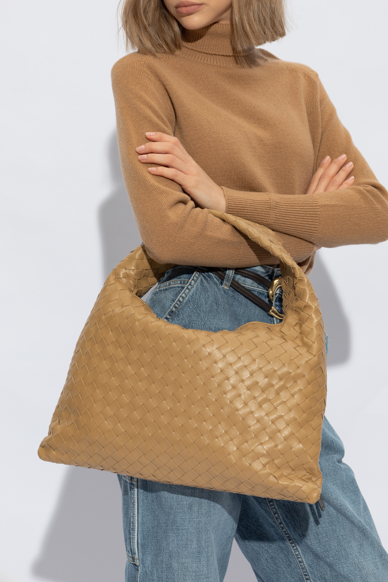 Bottega Veneta Shoulder Bag 'Hop Medium' | Women's Bags | Vitkac Bottega Veneta Shoulder Bag 'Hop Medium' | Women's Bags | Vitkac